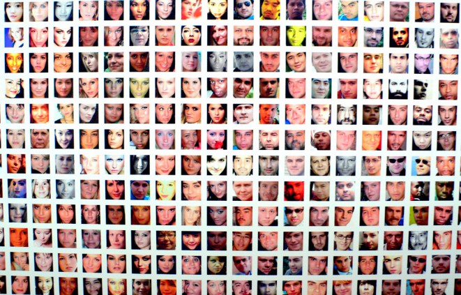 Imatge de cares i avatars de xarxes socials